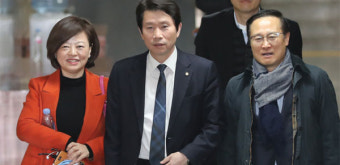 민주, 비례정당 참여 초읽기…의총서 찬성 의견 압도적