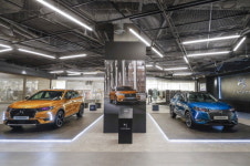 DS오토모빌, 용산 아이파크몰 팝업스토어에 `전 라인업 전시`