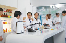 KYK김영귀환원수, 수소수 마시고 수소기체 흡입…효능 탁월