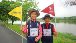 파킨슨병 74세 어르신 오늘도 20㎞ 걷죠