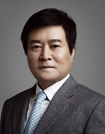 교촌치킨 오너리스크 딛고 IPO 성공할까? 백종원의 ‘더본코리아’도 코스피 상장 예열 중