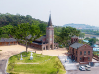 [익산 투어] 언제가도 고즈넉한 나바위성당, 드라마·영화 속 교도소 세트장…익산 인증샷은 여기서