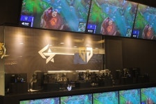 이스포츠 팬들을 위한 PC방 ‘젠지 PC카페’