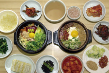 [음식평론가 윤덕노의 음食經제] 가장 평범한 재료로 에너지도 얻고 숙취도 해소, 18세기 시장 발달과 함께 퍼진 조선의 패스트푸드 ‘해장국’