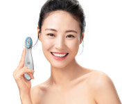 [뉴스킨] 칙칙한 피부가 고민되시나요?…미세전류로 생기 충전하세요