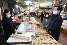 중기부 강성천 차관, 설맞이 대전 중리시장 찾아
