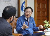 싱싱한 수산물, 거래도 투명해야…위판장 가격 모바일로 촤르륵