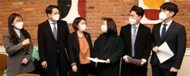 4년마다 청년정치 외치지만…비례의원 2~3명 꽂아두고 생색