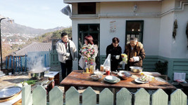 ‘더 먹고 가(家)’ 노사연&노사봉 출연! 산꼭대기 집 치킨 파티 오픈