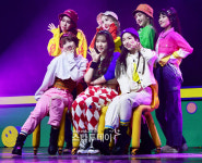 [포토] 위클리가 선보이는 위 플레이