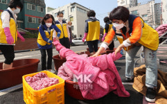 [포토] 가정의 달 맞이 이불세탁