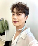 윤두준, 아침부터 화려한 조각 미모...“이번 주도 으랏차”