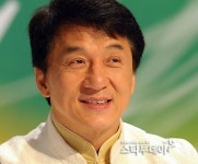 홍콩 스타 성룡 중국공산당 위대해...당원 되고 싶다