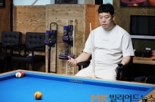 강동궁 “멀리있는 빗겨치기 앞돌리기 어려워” 연습 또 연습