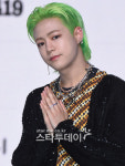 [포토]건우, 그린헤어 완벽소화
