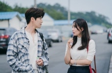 김선호 사생활 논란에도…갯마을 차차차 재방송 강행
