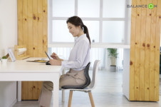 불스원 밸런스온, 척추 지지 좌식의자 듀얼 핏 체어 펀딩 오픈