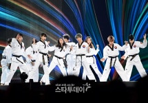[포토] K타이거즈 제로, 화려한 태권 무대