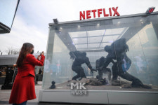 [포토] 코엑스에 설치된 넷플릭스 