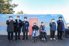 “장애인도 해변캠핑 오세요” 강릉 연곡해변에 장애전용 캠핑시설 들어서