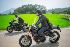먹보와 털보 PD 비·노홍철, 수천만원 바이크 시속 60km로 라이딩