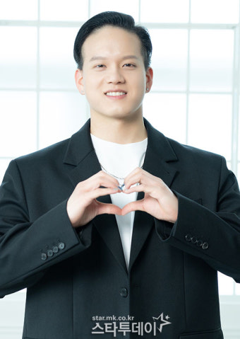 [포토]비투비 프니엘, 심쿵하트 발사