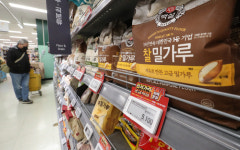 코스피 급락하는데…사료주 고려산업, 나홀로 장중 상한가