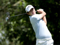 15년차 양지호, 캐디 아내와 첫 우승 키스