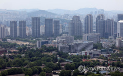 빅스텝에 용산마저 꺾였다…서울 아파트값 7주 연속 ↓