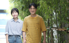 남 의식 않도록…좋아요 없는 독서 SNS 만든 소설가 부부