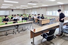 “당구선수는 어떻게 되고, 당구선수 진로는요?”[충남 대천고 당구특강 현장]