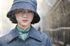 [김유태 기자의 ‘영화와 소설 사이’] 리안 색, 계 vs 장아이링 색, 계 | 욕망하되 의심하라, 그것이 인간의 생이니