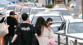 타다금지법 안풀고 호출비 인상…소비자 부담만 키운 꼼수
