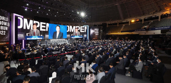 [포토] 대통령 축사 전하는 이관섭 수석