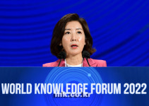 [포토] 나경원 전 의원, 우크라이나 위한 지원 필요