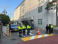 “딸이 이태원 사진 보낸 후 연락안돼…제발 찾아주세요” 애끓는 부모들