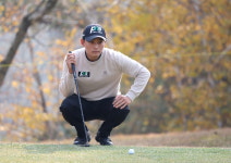 男골프 대상 노리는 김영수, 8언더 버디쇼