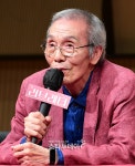 오영수 강제추행 혐의...연극 ‘러브레터’ 지방공연 암초