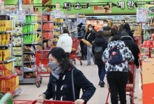 ‘가성비’ 끝판왕인데…마트·편의점 이 상품마저 가격 올렸다