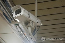 “소변 보려 했을 뿐”…아파트 복도서 바지 내린 배달男의 황당해명