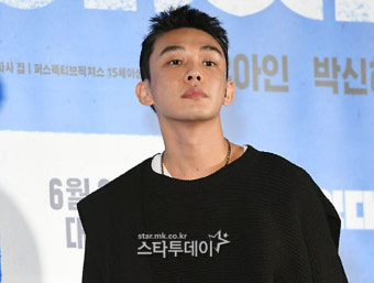 경찰 “유아인 조만간 소환 조사…진료기록 분석 중”