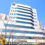 쉽게 돈 번 KT 대리점장…휴대전화 130대 가개통, 대리점도 ‘불똥’