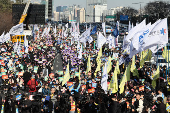 1일 노동절 전국서 11만명 모인다…경찰 “불법행위 엄정 대응”