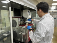 [르포] “전기차 주행거리 늘려라”…SK이노 연구소, 차세대 윤활유 개발 사활