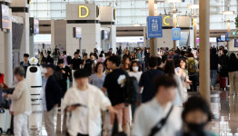 유가는 빠지는데 공항은 북적…역대급 실적 기대감에 항공주 강세