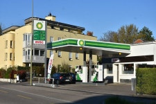 서울-부산 오가는 데 22만원 쓰는 정도...기름값 폭탄 맞을 수 있다는 ‘이 나라’