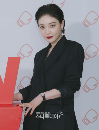 ‘더 글로리’ 김히어라 학폭 의혹...“담배 심부름·금품 갈취”