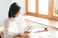 한번 빠지면 헤어 나올 수 없는 ‘한 땀 한 땀’…‘프랑스 자수’를 아시나요