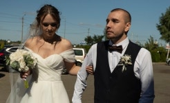 “전쟁이 우릴 갈라놓지 못해요” 시력 잃은 우크라 군인 ‘눈물의 결혼식’