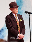 [포토] 이우석 동아수출 창업자, 영평상 공로상 수상